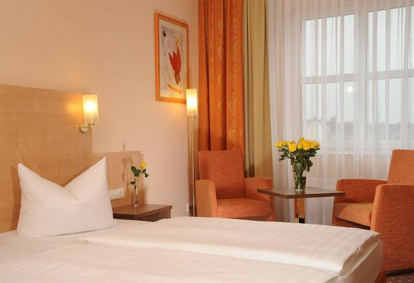 اتاق استاندارد, Plaza Inn Berlin Charlottenburg