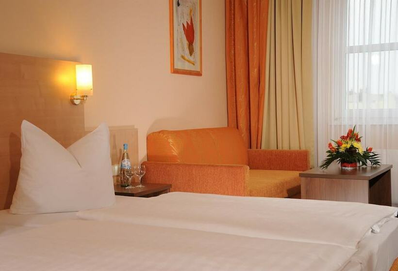 اتاق استاندارد, Plaza Inn Berlin Charlottenburg