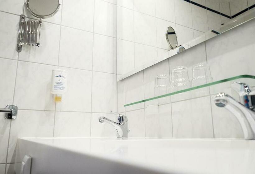 اتاق خانوادگی, Plaza Inn Berlin Charlottenburg