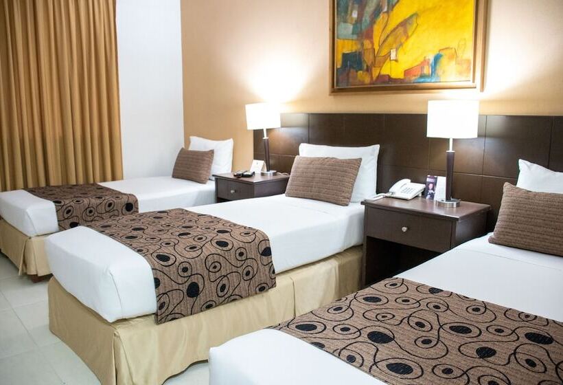 Номер Стандарт Трехместный, Arizona Suites Cucuta