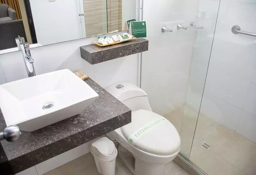 سوئیت سینیور, Arizona Suites Cucuta