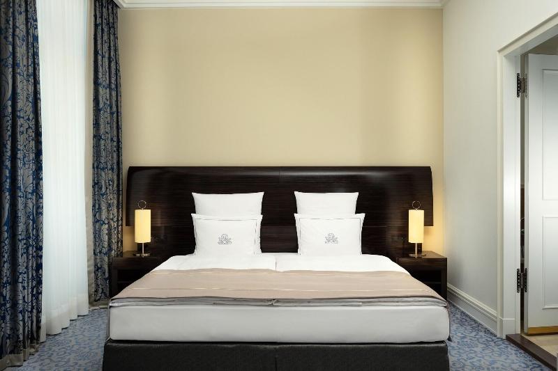 اتاق لوکس با تخت بزرگ, Atlantic Hamburg, Autograph Collection