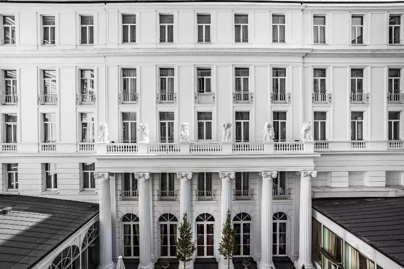اتاق لوکس با تخت بزرگ, Atlantic Hamburg, Autograph Collection