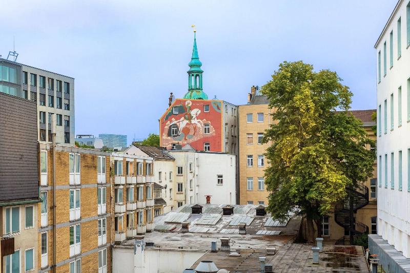 اتاق سوپریور با تخت بزرگ, Atlantic Hamburg, Autograph Collection