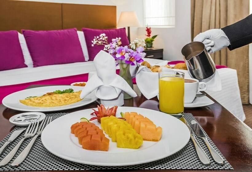 エクゼクティブルーム, Augusta