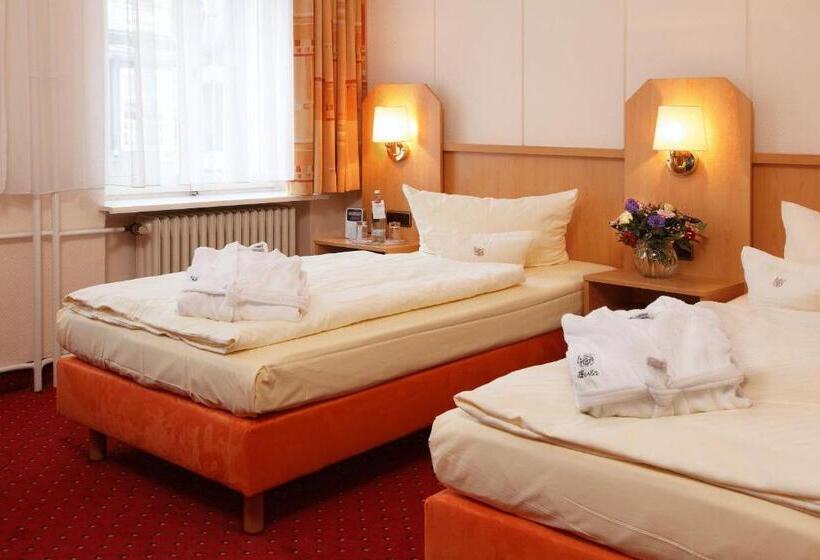 اتاق استاندارد, Benn