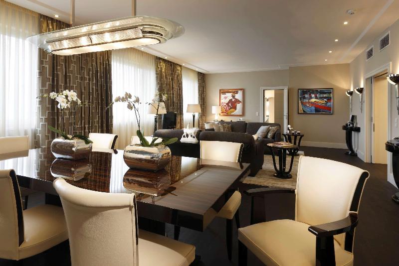 سوئیت پرزیدنت, Bristol Berlin