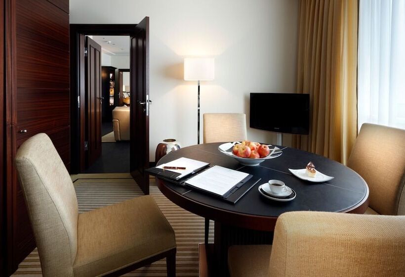 سوییت, Bristol Berlin