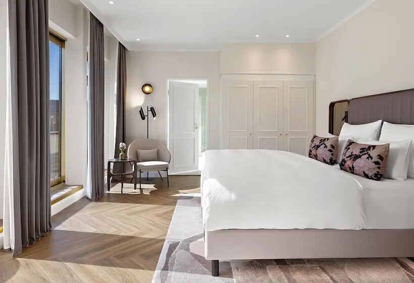Suite mit Balkon, Bristol Berlin