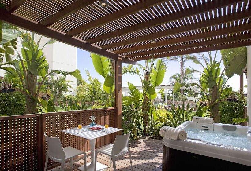 メゾネットスイート, Capo Bay