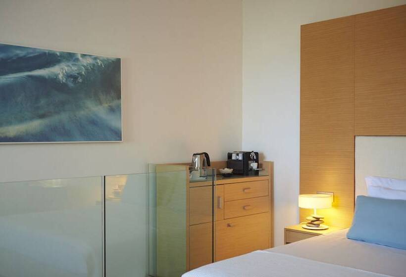 メゾネットスイート, Capo Bay