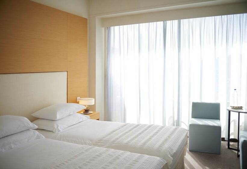 スタンダードトリプルルーム, Capo Bay