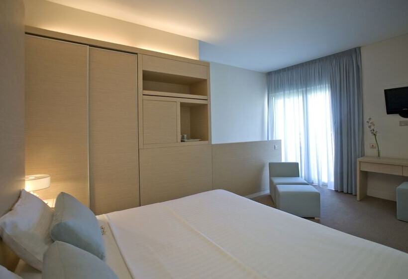 メゾネットスイート, Capo Bay