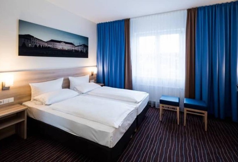 اتاق استاندارد, Plaza Inn Berlin Charlottenburg