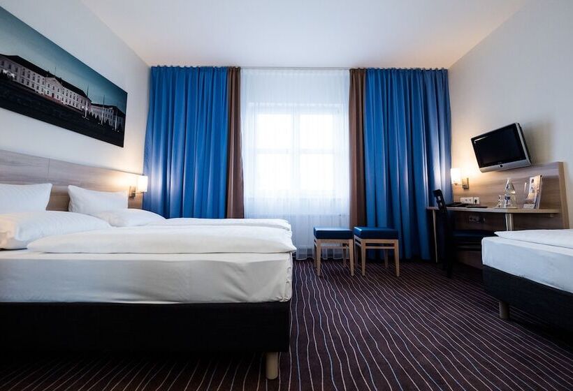 اتاق راحتی سه تخته, Plaza Inn Berlin Charlottenburg