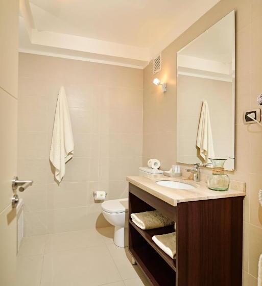 شقة غرفة واحدة, Gran Palace