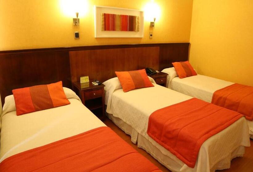 غرفة قياسية ثلاثية, Gran Palace