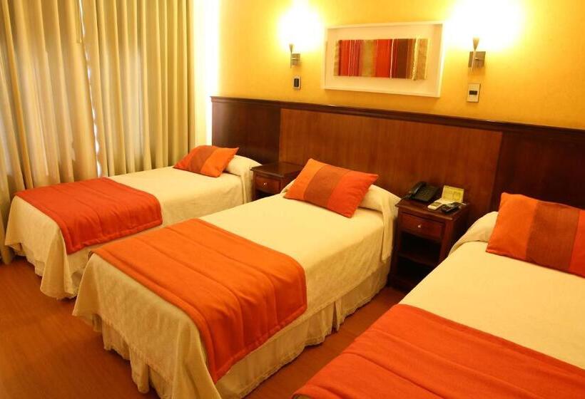 غرفة قياسية ثلاثية, Gran Palace