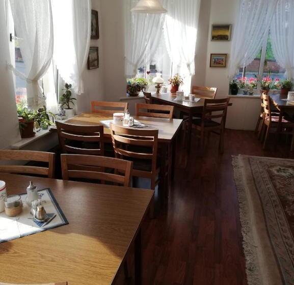 اتاق استاندارد یک نفره, Hohenzollernhof