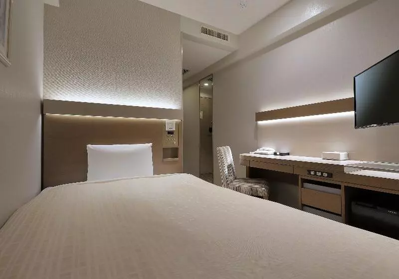 Standard-huone, Eleazar
