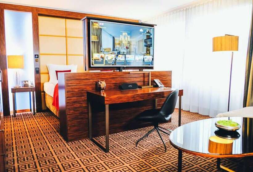 اتاق کلاس بیزنس, Palace Berlin