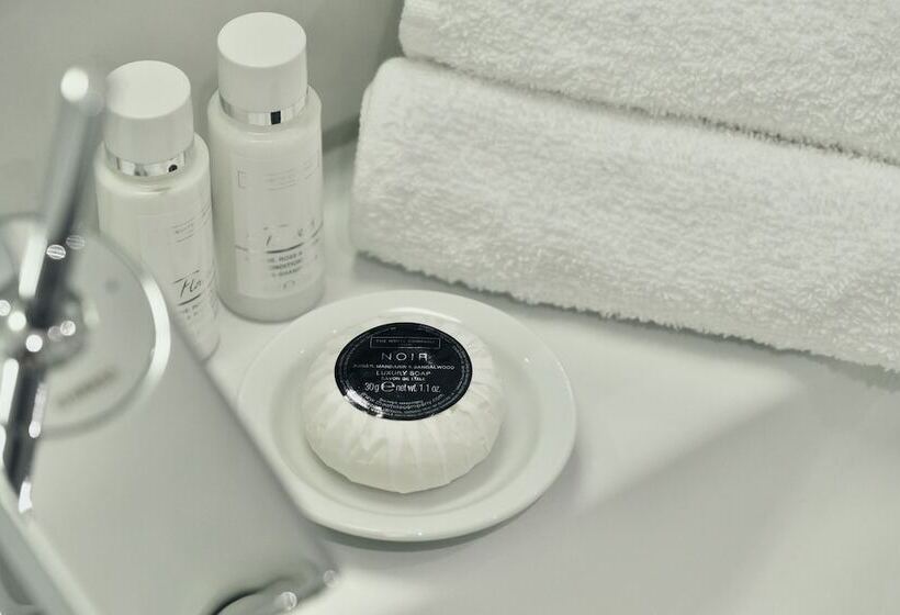 اتاق کلاب, Palace Berlin