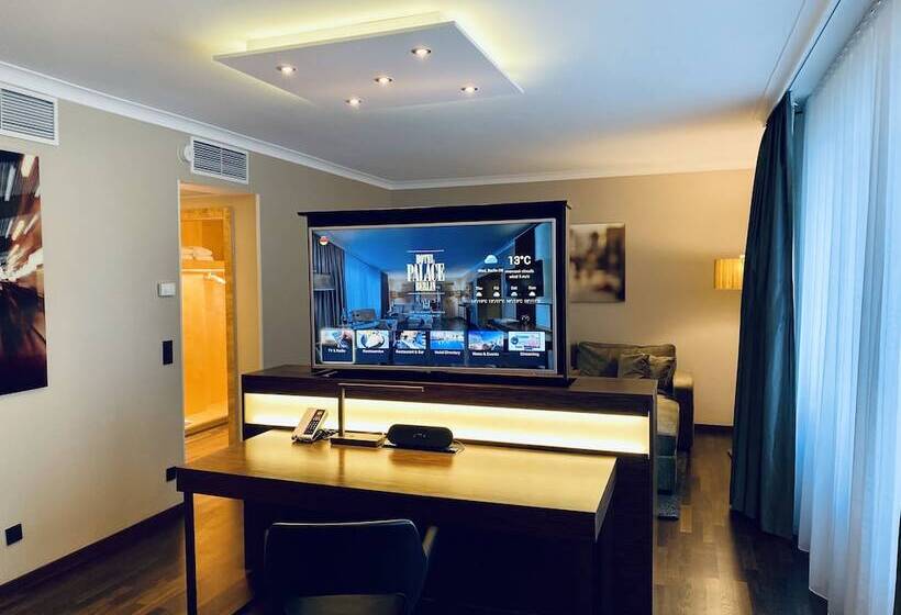 سوئیت کلاب, Palace Berlin