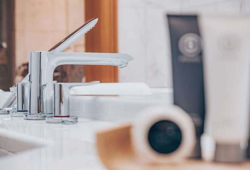 سوئیت رویال, Palace Berlin