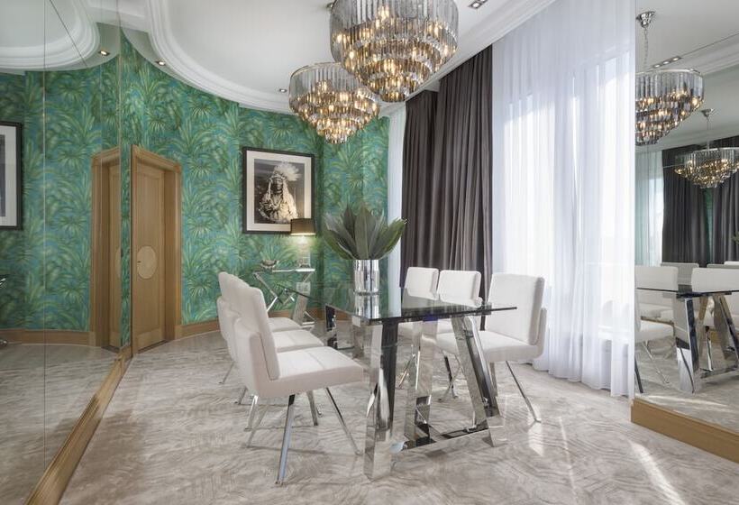 سوئیت رویال, Palace Berlin