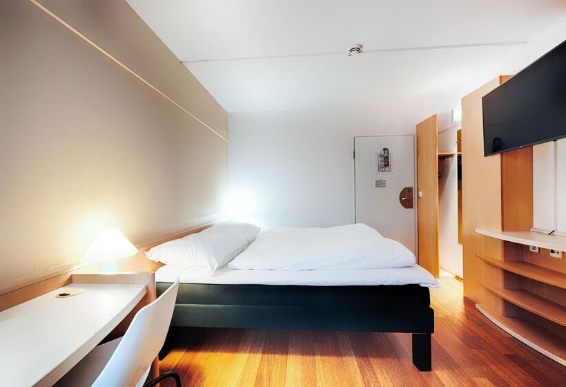 Номер Стандарт, B&b Hotel Bonn City