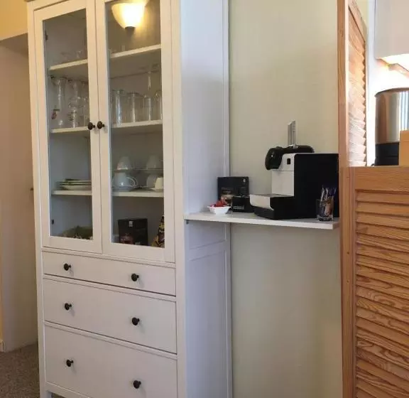 اتاق استاندارد یک نفره, Das Hotelchen