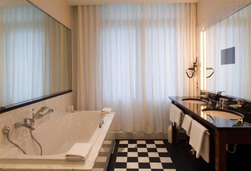 스위트, Grand Hotel Mussmann