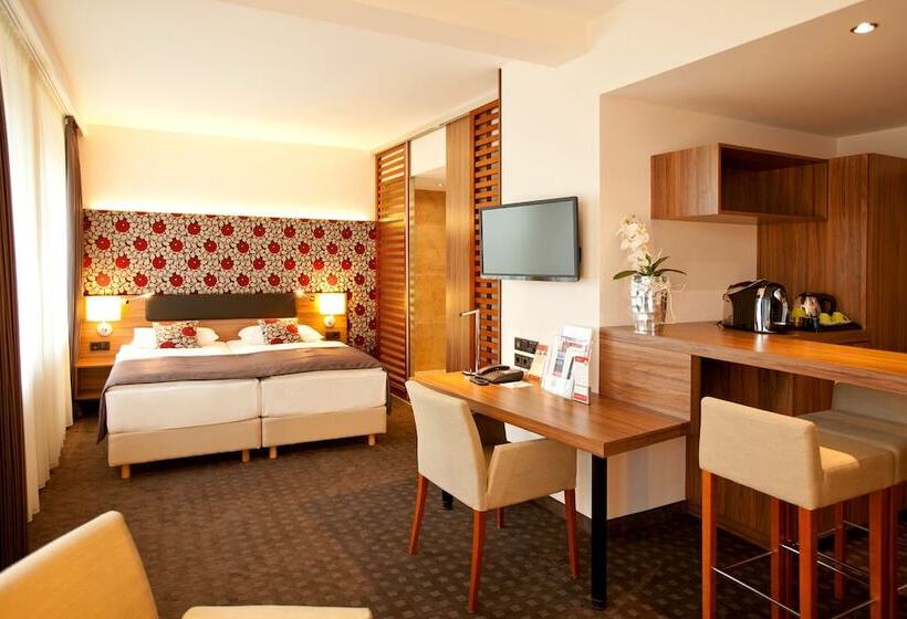 Junior Suite, Best Western Hotel Hohenzollern