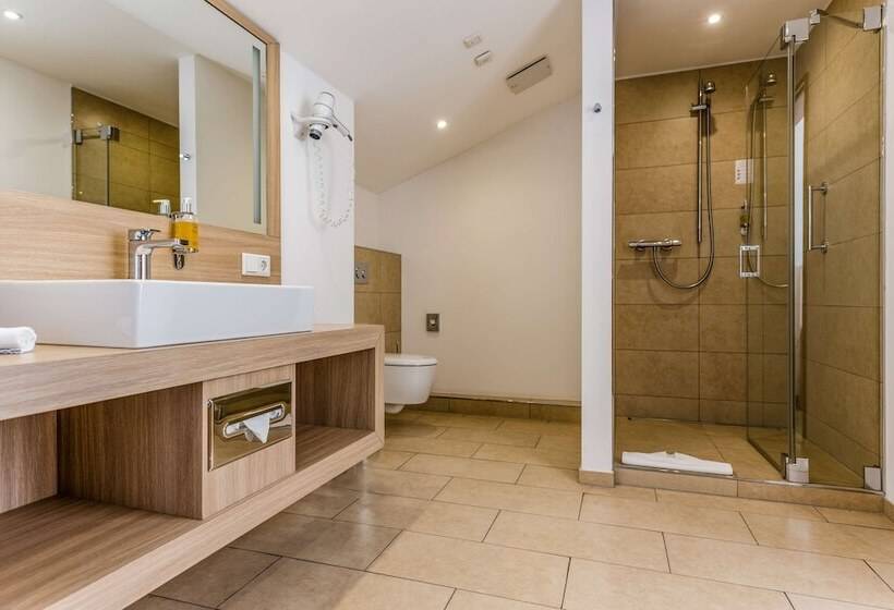 Quarto standart cama de casal, Best Western Premier Seehotel Krautkrämer