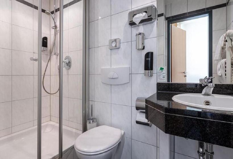 غرفة قياسية ثلاثية, Trip Inn Hotel Conti