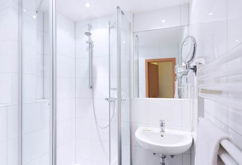 חדר סטנדרט יחיד, Doria