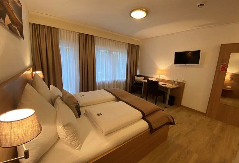 اتاق استاندارد, Hangelar