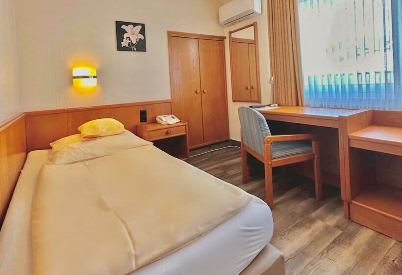 غرفة قياسية فردية, Imperial