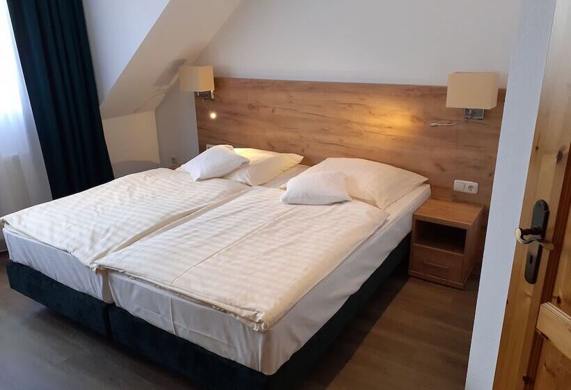 Номер Комфорт, Land Gut Hotel Zum Alten Forsthaus   Aufladestation Für Elektroautos