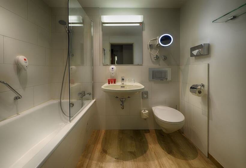 高级大房间, Leonardo Hotel Köln