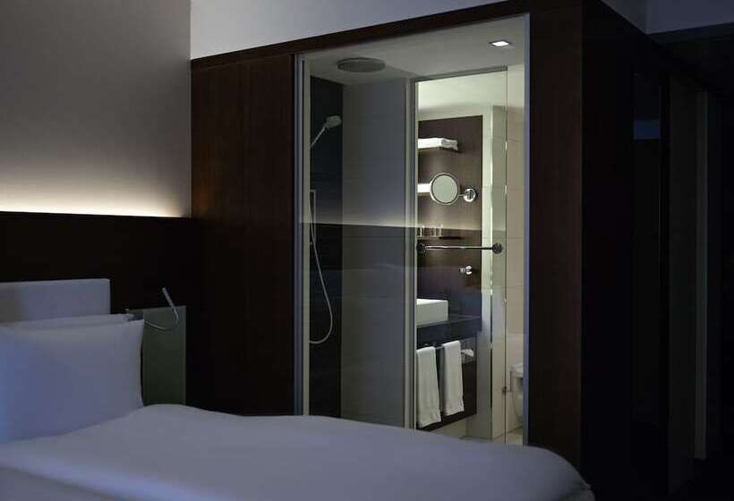 غرفة ديلوكس, Pullman Cologne