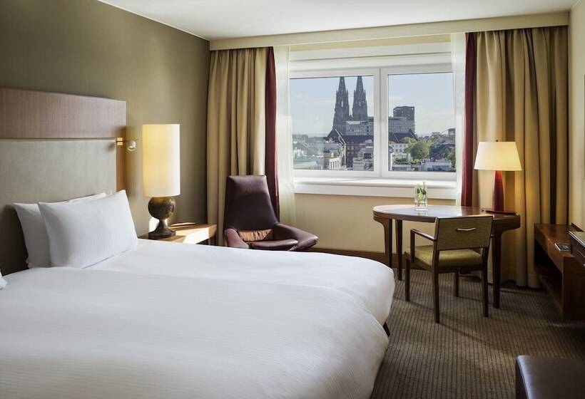 غرفة ديلوكس, Pullman Cologne