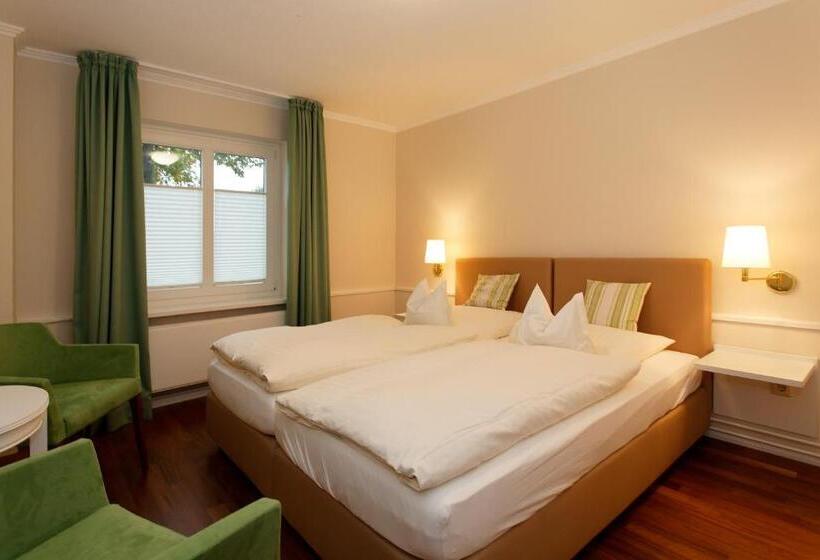 Апартаменты 2 Спальни Вид на Море, Seehof