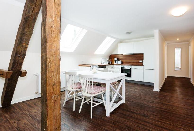 Апартаменты 2 Спальни с Балконом, Seehof