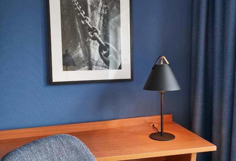 스탠다드 룸, Steigenberger Conti Hansa