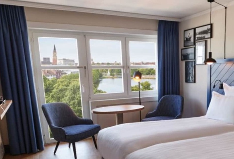 컴포트 룸, Steigenberger Conti Hansa