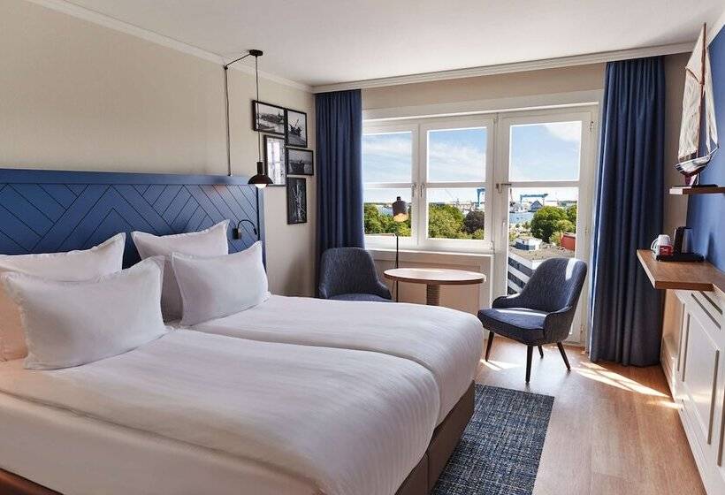 Comfort room with view, Steigenberger Conti Hansa