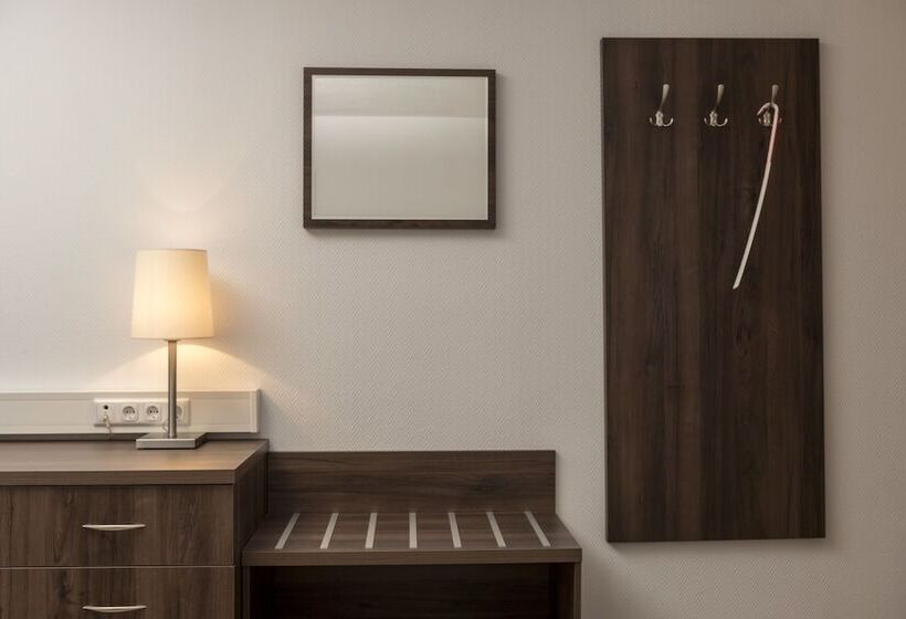 Номер Deluxe, Wyndham Garden Kassel