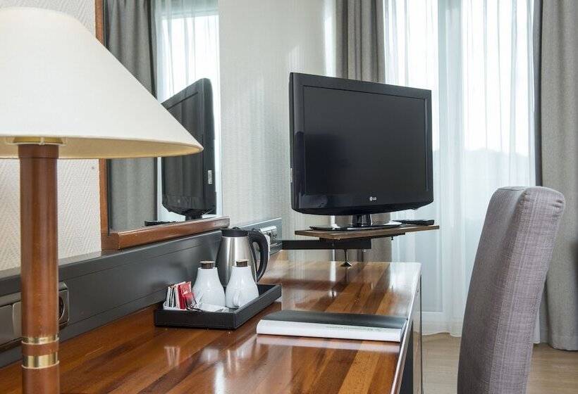 Pokój Standard, Wyndham Garden Kassel