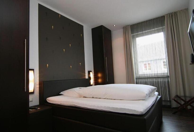 수피리어 싱글 룸, Zur Wartburg